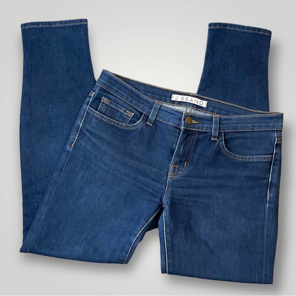 J BRAND Jeans - Slim/ mid-rise Medium Blue - Indigo  (size 28)